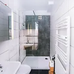 Modern Lux Center דירה *