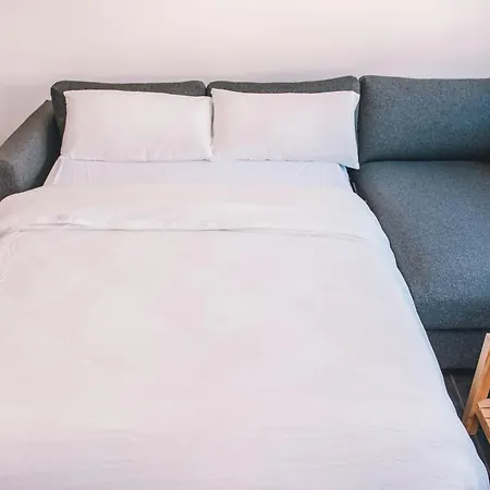 Modern Lux Center Apartment *